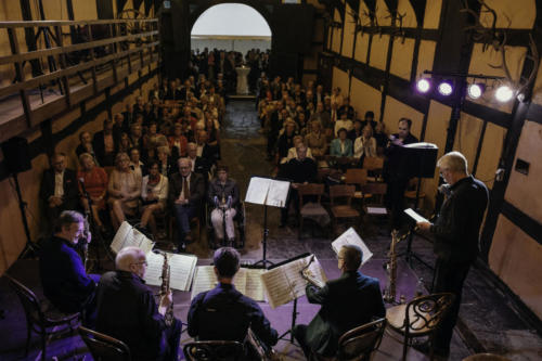 Anita Shhnittker und das Osnabrücker Saxophon Quintett